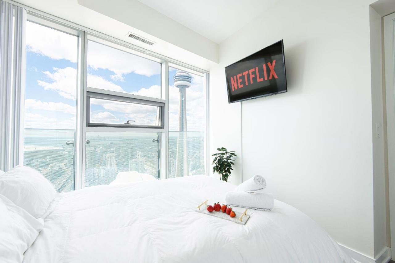 Beautiful Luxurious Modern Condo With Breathtaking Views تورونتو المظهر الخارجي الصورة