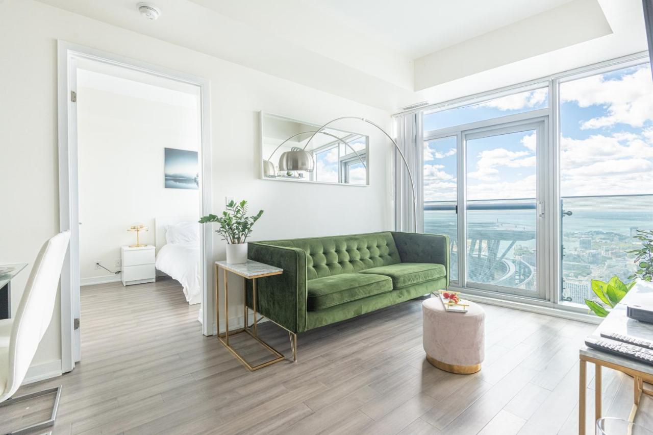 Beautiful Luxurious Modern Condo With Breathtaking Views تورونتو المظهر الخارجي الصورة